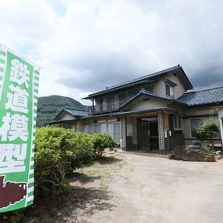 Tetsu No Ya Guesthouse For Railfans Fuefuki Esterno foto
